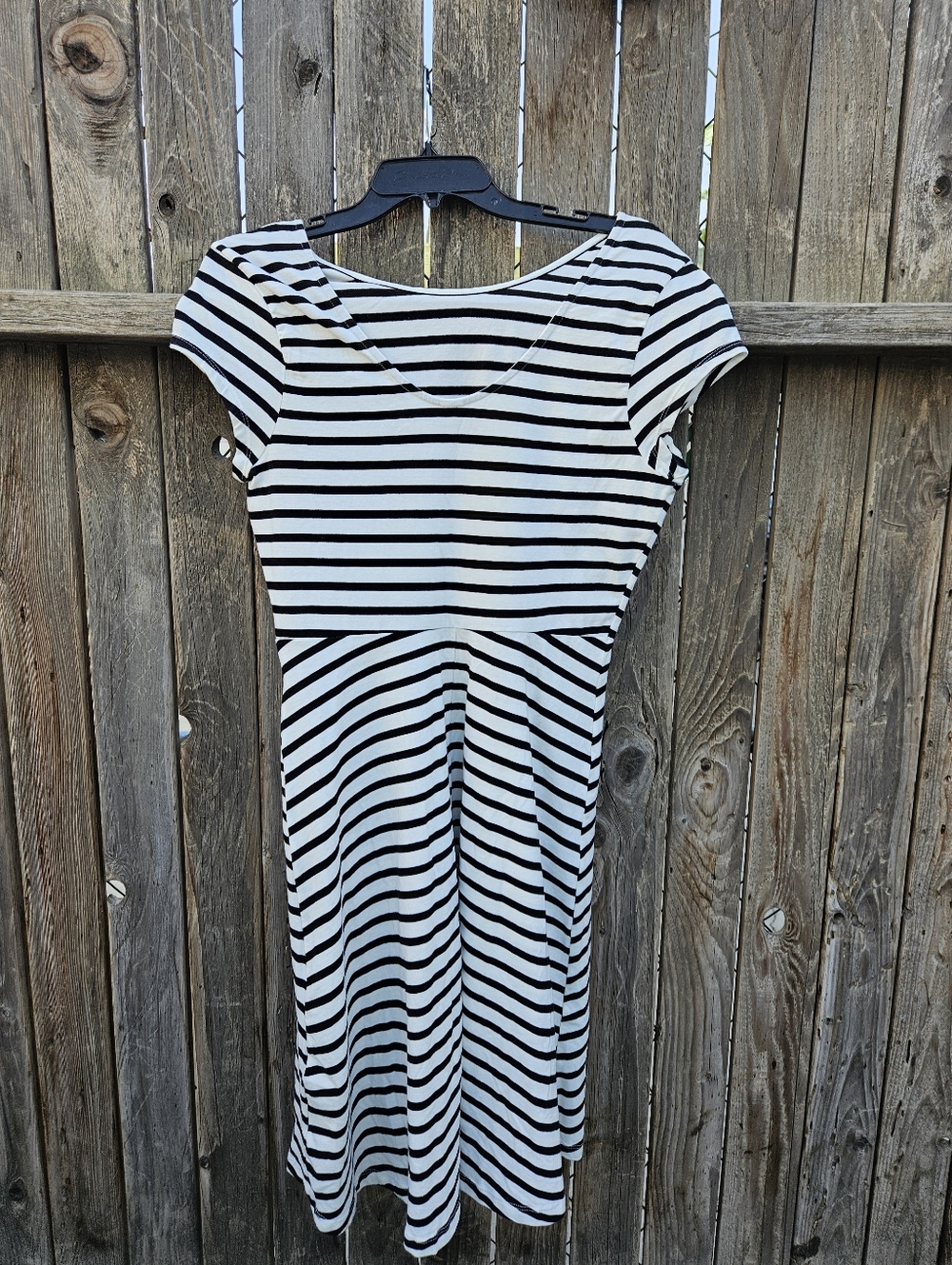 Old Navy Classic Black and White Striped Casual Dress Women's Size M - Picture 12 of 16